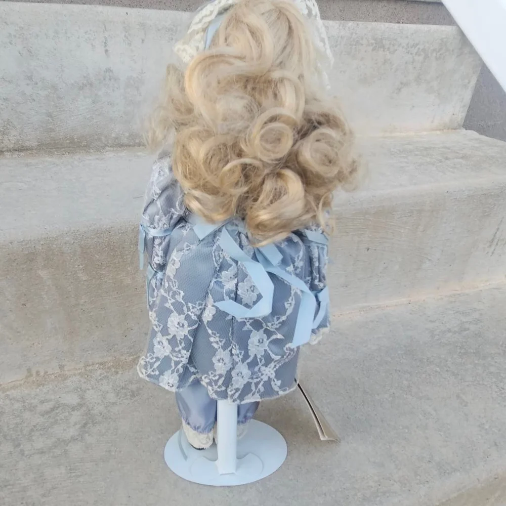 Girls Seymour Mann Blue & White Porcelain Doll One Size, Approximately 15" Tall - Picture 7 of 9